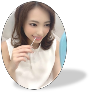 ワセリンを唇に塗る